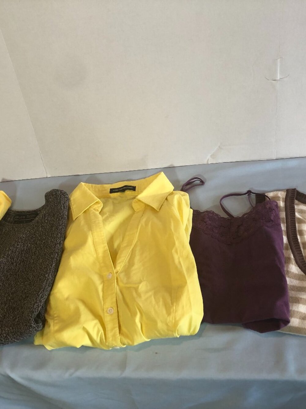 5 Womens Zenana LG, Laura Scott, Express, Mossimo, Banks SM 17 - 20" Pit to Pit